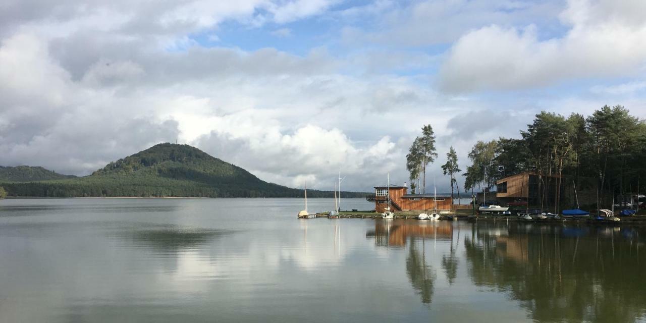 דירה Terasy Mladi Machovo Jezero