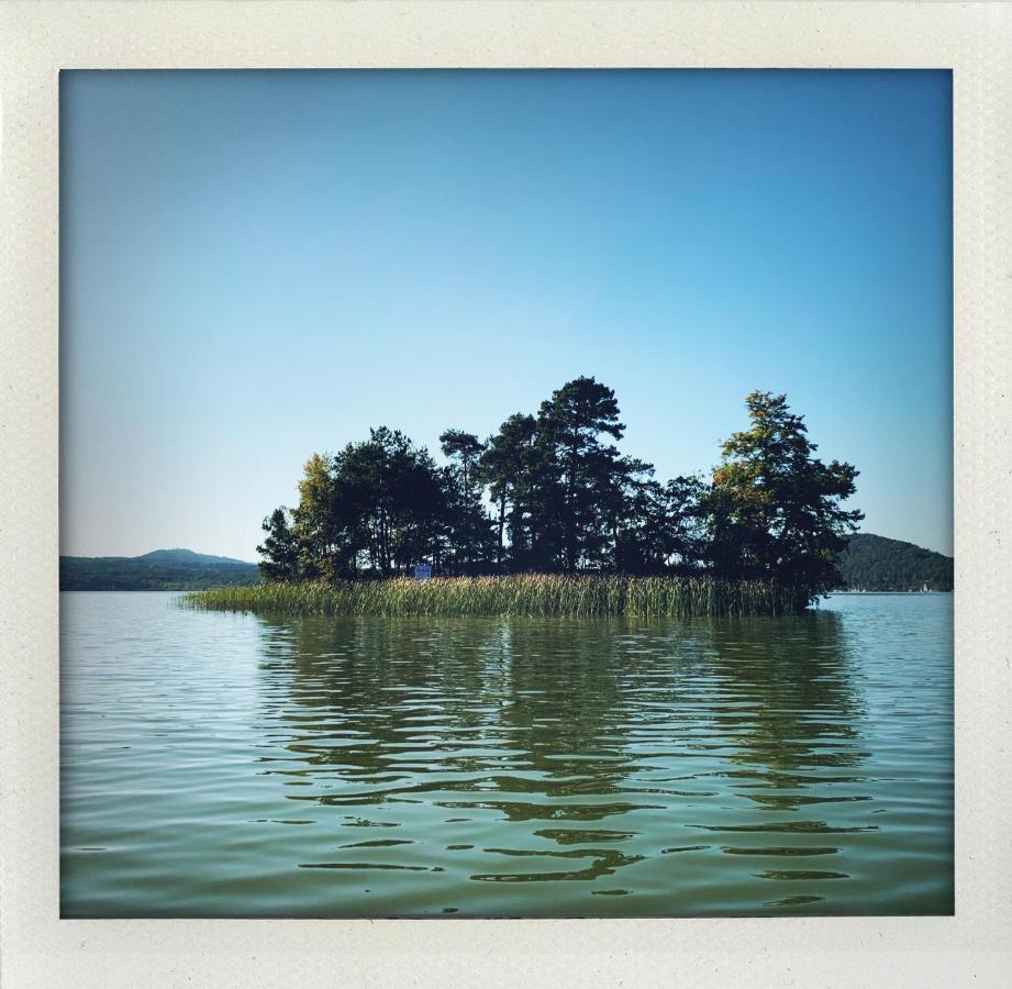 Terasy Mladi Machovo Jezero * Staré Splavy